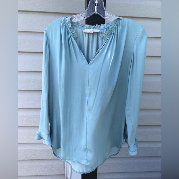 Stunning LOFT baby blue blouse Ruffle XS - Picture 1 of 4